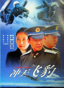据知情人透露：李威这些床照的掌镜者、手上有纹身女主正是李威前女友杨子晴，从事艺人经纪工作。